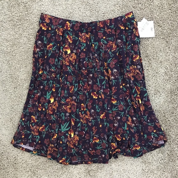 Lularoe | Madison Skirt Plum Floral Pattern 3XL